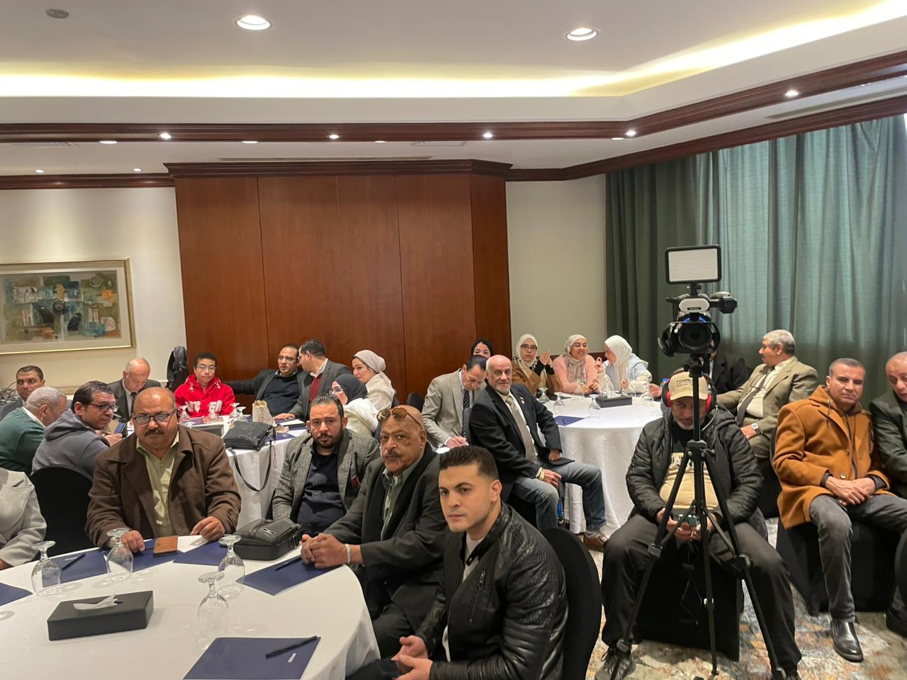  ندوة «رسالة السلام» حول أهمية الحفاظ على الأوطان بمعرض القاهرة الدولي للكتاب  (8)