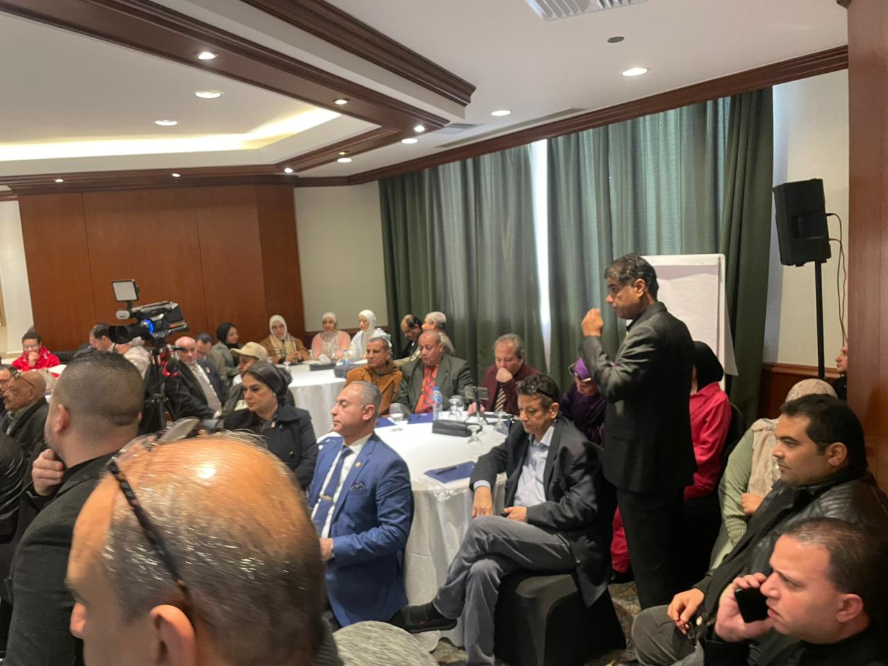  ندوة «رسالة السلام» حول أهمية الحفاظ على الأوطان بمعرض القاهرة الدولي للكتاب  (13)