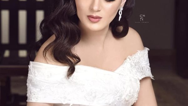 بعد ظهورها بفستان أبيض حقيقة زواج الإعلامية دانيا الشافعي 