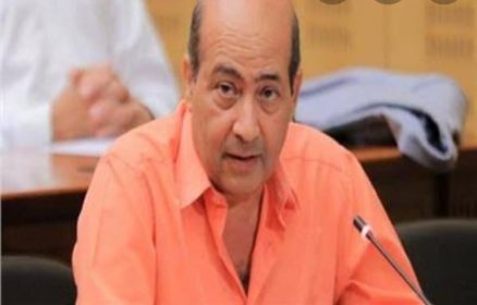 الاستاذ طارق الشناوى الناقد الادبى