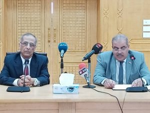 رئيس جامعة الأزهر يستقبل الرئيس التنفيذي لوكالة الفضاء المصرية