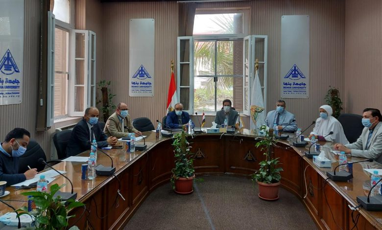 التخطيط الاستراتيجي بجامعة بنها يناقش تقارير المتابعة الالكترونية للكليات