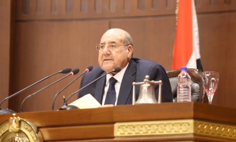 رئيس-مجلس-الشيوخ-ينعي-ضحايا-حادث-قطاري-سوهاج