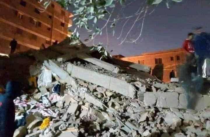 وفاة 8 وإصابة 29.. القصة الكاملة لإنهيار عقار في جسر السويس