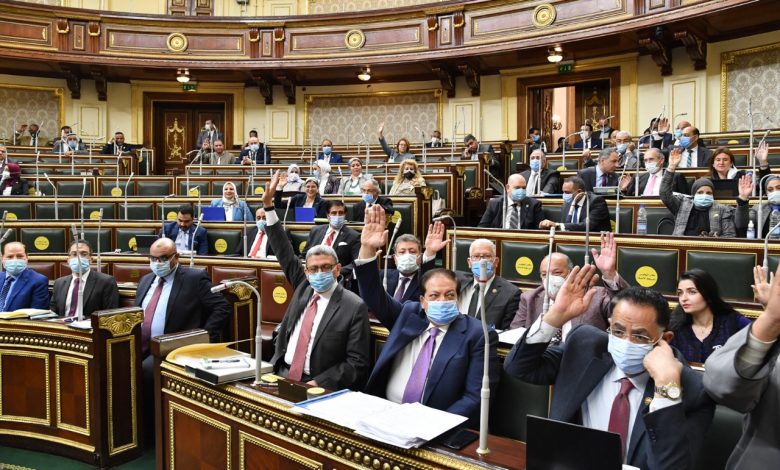 خطة البرلمان: 10 آلاف 228 جنيها نصيب المواطن في أعباء الدين العام