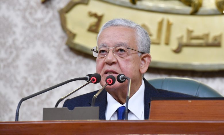 رئيس النواب يفتتح الجلسة العامة للبرلمان