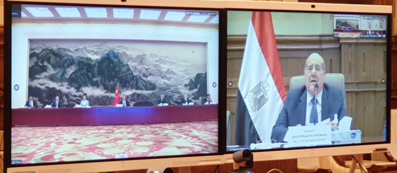 عبد الرازق يعقد اجتماعاً بالفيديو كونفرانس مع رئيس المجلس الوطني للشعب الصيني