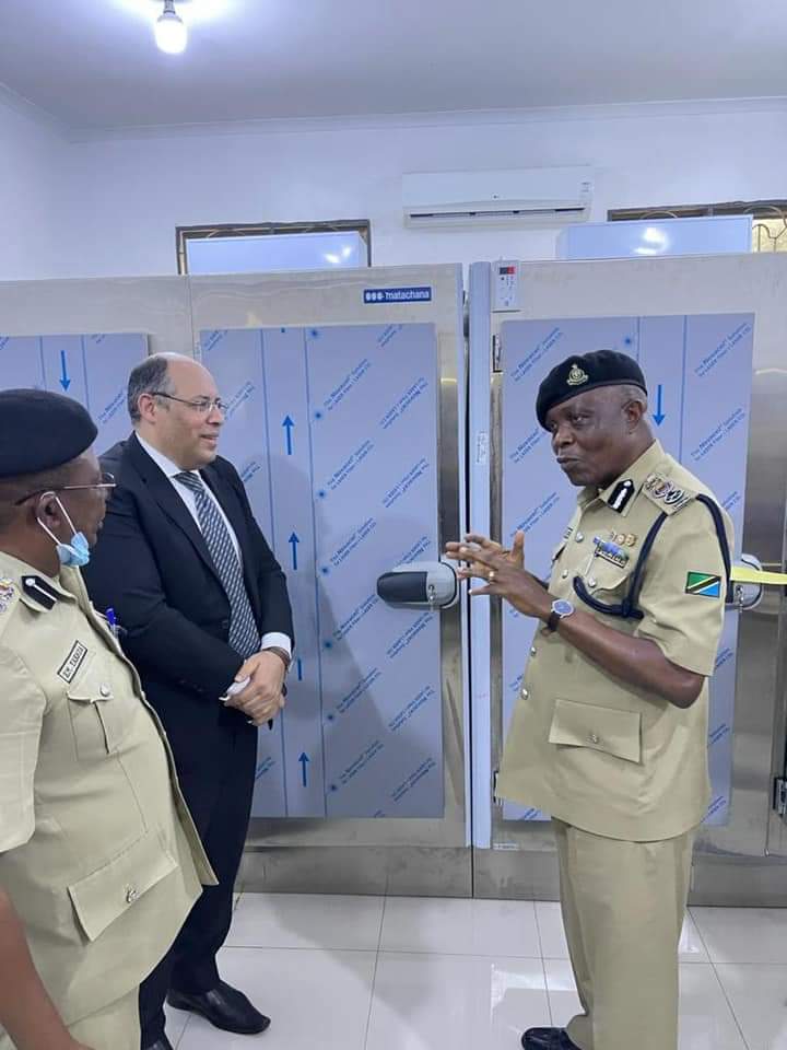 مصر تقدم مساعدات طبية لمستشفى الشرطة في دار السلام بتنزانيا